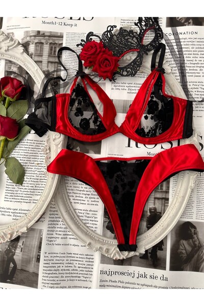 Delar Luxury Σετ εσωρούχων με δαντέλα με σατέν εφέ και λεπτομέρειες