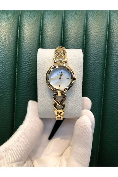 Essence Women's Wristwatch