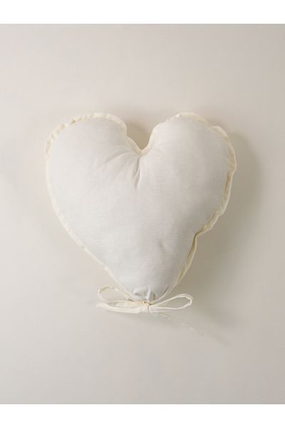 Galia Tasarım Heart Balloon Pillow – Off White / Ecru – 43X45 cm