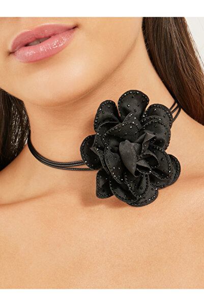 Styli Flower Pendant Necklace