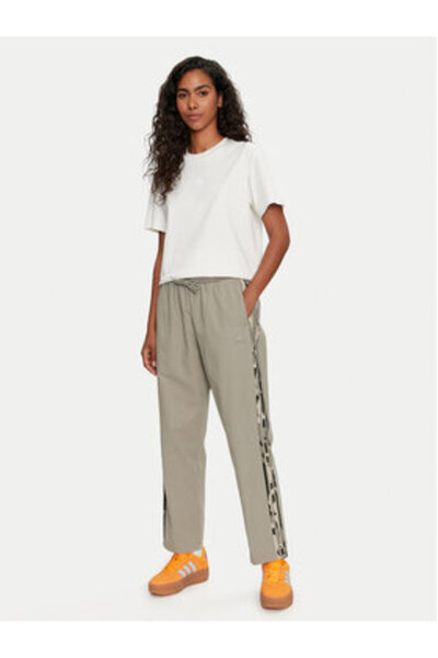 adidas Pantaloni de trening adidas pentru femei IY1686 verzi