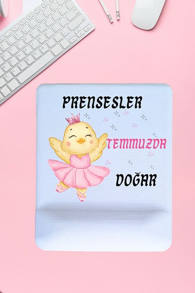 qoeuyl boutique Princesses Are Born This Month Printed Birthday Special Day Gift Oval/Square Wrist Supported Mousepad