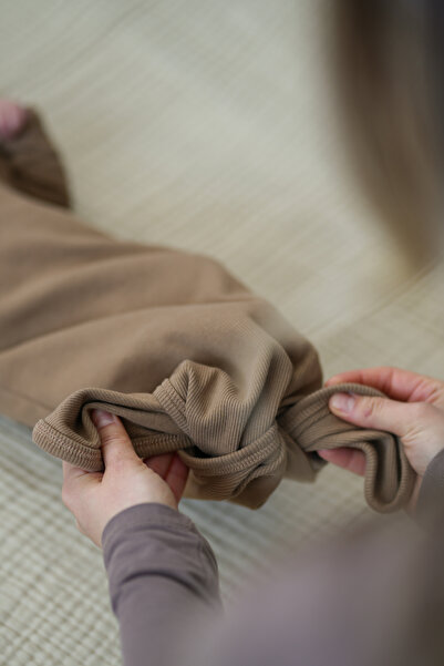 Minuche Ribbed and Bottom Tie Baby Bodysuit and Beanie Set 100% Cotton - Easy Bottom Opening Design