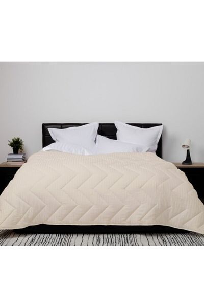 Pucioasa Winter wool quilt with cotton (damask) face 160x210cm, Pucioasa, cream