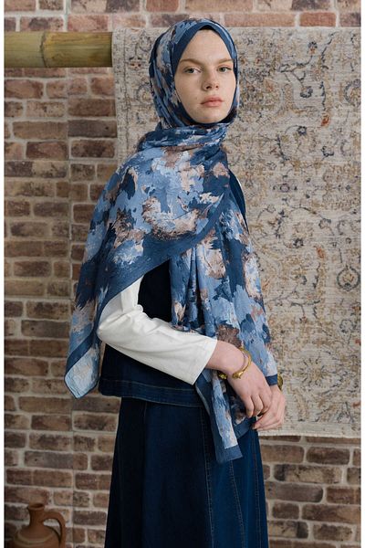 Fatma Atasoy Soft Blue Crash Shawl with Pigmentia Pattern
