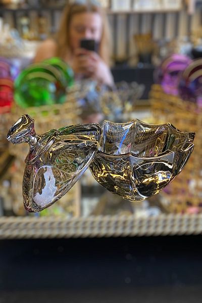 LEMİ DEKORASYON Smoked Glass Sugar Bowl with Lid 17*18 cm