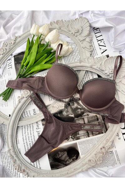 Delar Luxury طقم ملابس داخلية مبطنة بتفاصيل حجر إنفيني