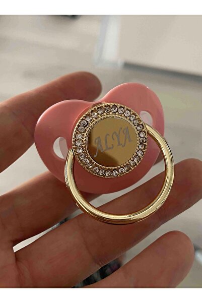 Serap Yılmaz Sahi Isimli Pembe Zirkon Taşlı Silikon Damaklı Bebek Emzik 0-6 Ay TYSYSH0013