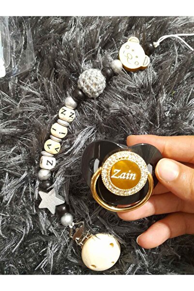 Serap Yılmaz Sahi Isimli Bebek Emzik Zinciri ve Siyah Taşlı Silikon Damaklı Emzik Seti (0-6 Ay) TYSYSH0117