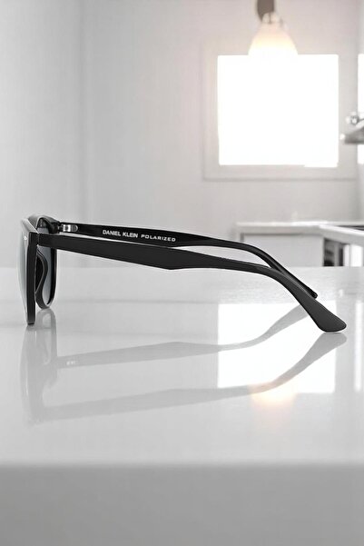 Daniel Klein Original 100% Polarized Uv400 Protected Black Color Wayfarer Unisex Sunglasses Dkg6272C1