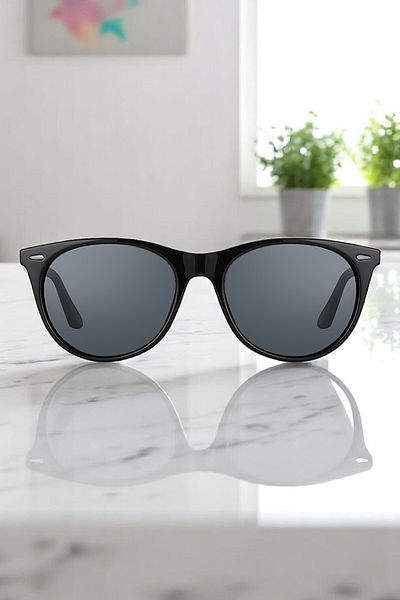 Daniel Klein Original 100% Polarized Uv400 Protected Black Color Wayfarer Unisex Sunglasses Dkg6272C1