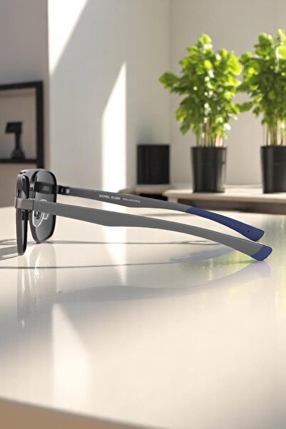 Daniel Klein Original 100% Polarized Uv400 Protection Grey Color Men Sunglasses Dkg6277C3