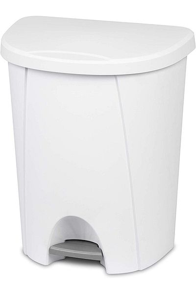 Generic Sterilite 6.6 Gallon / 25 Liter Step On Wastebasket, White - 111947