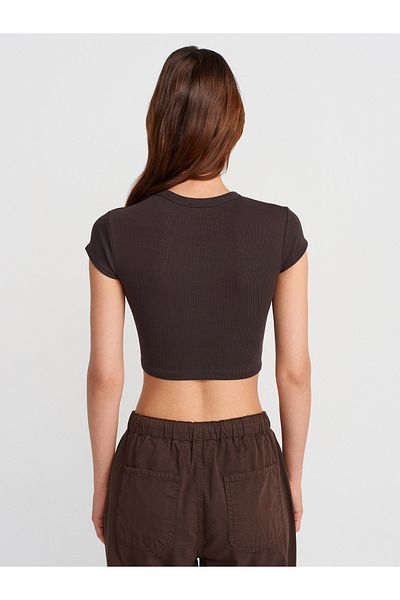 Dilvin 31810 Crew Neck Crop T-Shirt-Dark Brown
