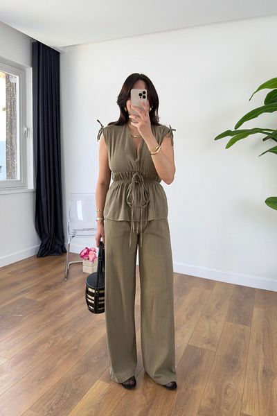 BİRCANÇİL Gisa Khaki Rubber Detailed Blouse Trousers Set