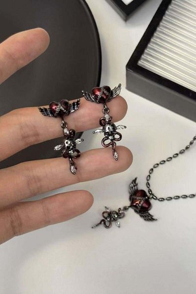 Köstebek Silver Red Heart Snake Skull Gothic Earrings