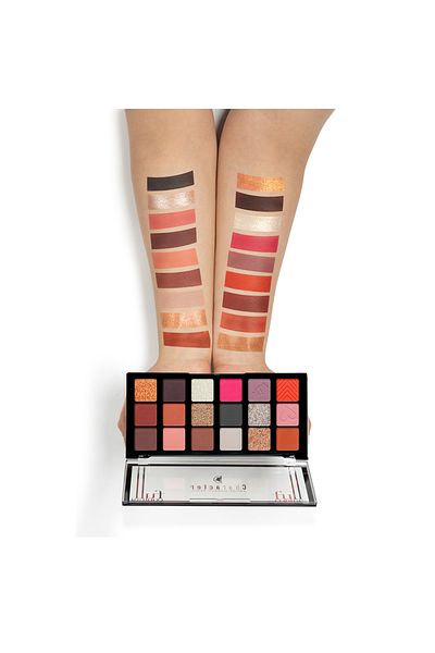 Character 18 Color Eyeshadow Palette