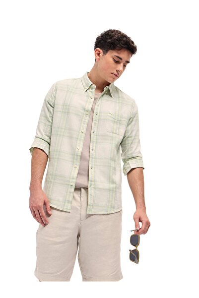 The Bear House قميص رجالي كاجوال بقصّة Slim Fit منقوش باللون الأخضر الباستيل،...