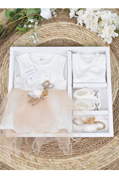 Fun Moment فستان حديث الولادة مع صندوق هدايا 4 قطع