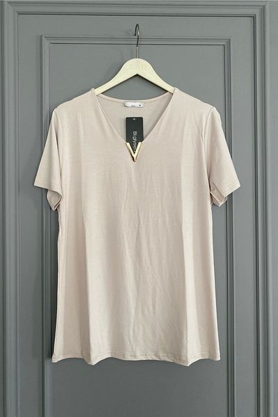 Bİ.GİYSEN Women's Beige Color Large Size V-Neck Collar Metal Accessory Lycra Short Sleeve Blouse