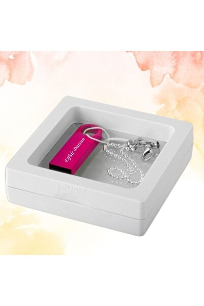 HediyesiBizden KİŞİYE ÖZEL İSİM BASKILI DİSPLAY KUTULU METAL USB BELLEK 2.0