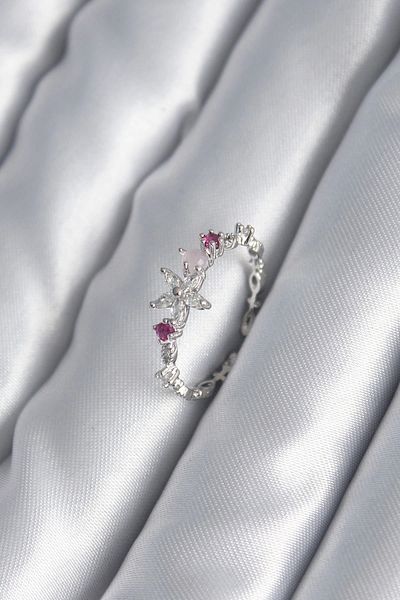 Clariss Brass Silver Color Zircon Stone Flower Model Pink Zircon Stone Detail Women's Ring