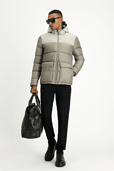 Kiğılı Спортивний пуховик з капюшоном, облягаючий крій Slim Fit