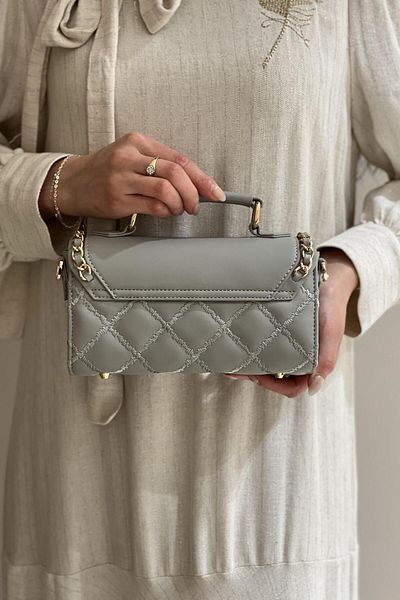 Levidor Crossbody Bag with Metal Ring Detailed Cover and Chain