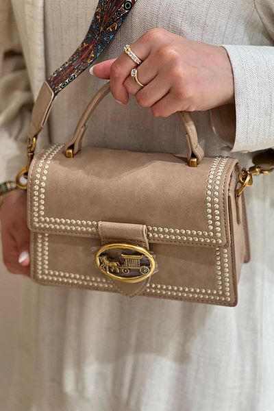 Levidor Logo Buckle Lock Hand Holding Shoulder Crossbody Bag
