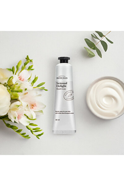 The Face Shop Beyond Sensual Delight Hand Cream 100ml