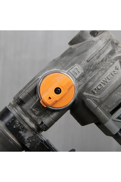 kseibi Rotary Hammer 1050W - ensures secure bit retention and compatibility with different accessories.