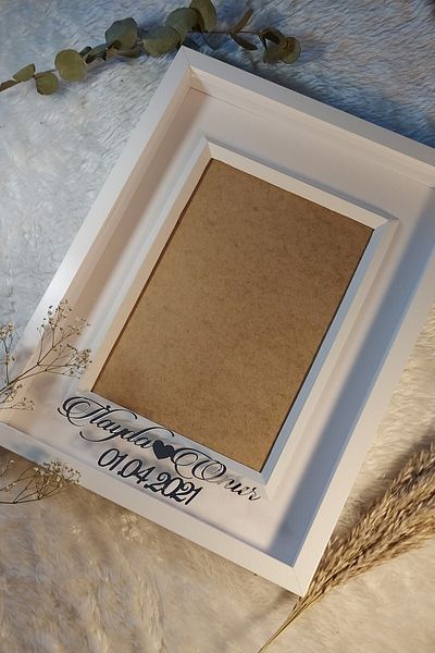 Verda Çerçeve Πλαίσιο μνήμης Verda White 30x40 cm με όνομα και ημερομηνία