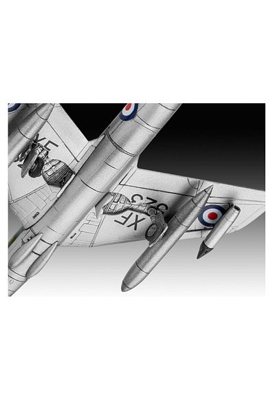 REVELL Model Set Airplane Hawker Hunter Fga 63833