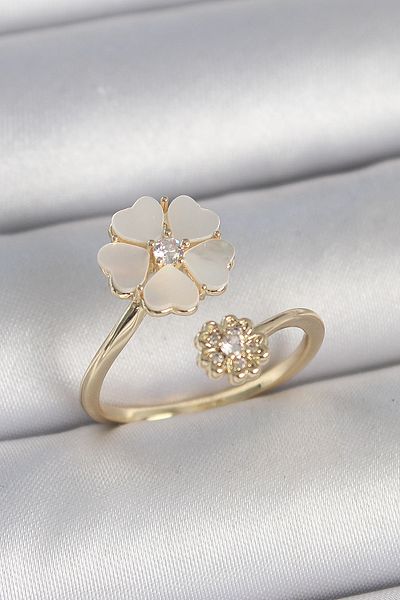 Skygo Brass Gold Color White Enamel Flower Model Zircon Stone Detail Women's Ring - Tj-Byk3713