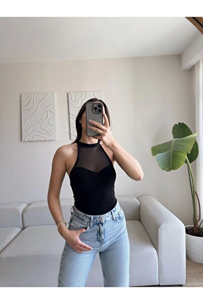 Zoom Butik Göğüs Tül Halter Crop