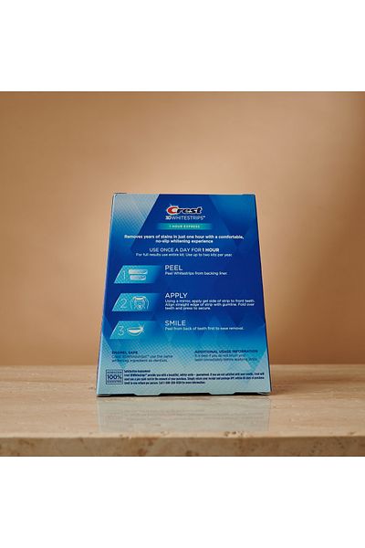 CREST 3D White Teeth Whitening Kit - 14 Strips