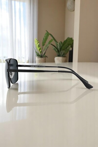 Daniel Klein Original 100% Polarized Uv400 Protection Black Color Men Sunglasses Dkg6258C1
