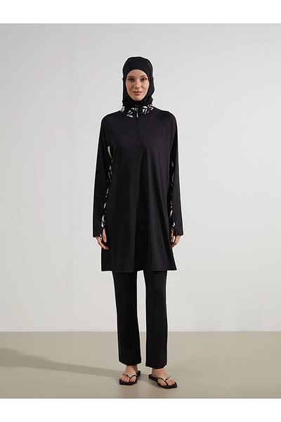 LC Waikiki LCW DREAM Black Stand Collar Patterned Women's Hijab Swimsuit Top