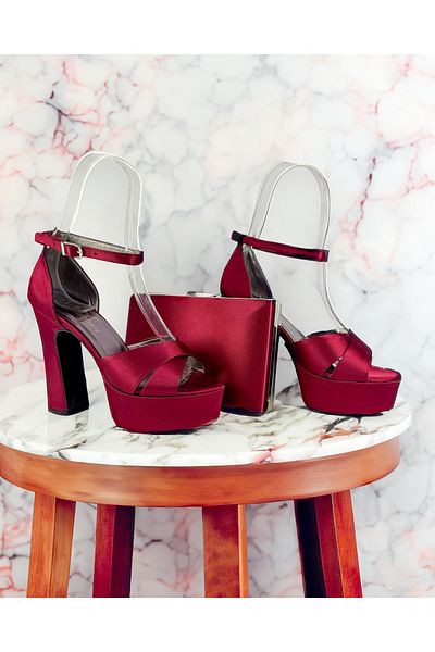 E&L Company Set with 13cm burgundy satin bag.