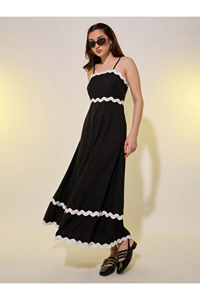 Styli فستان ميدي بحمالات وأطراف دانتيل بلون متباين