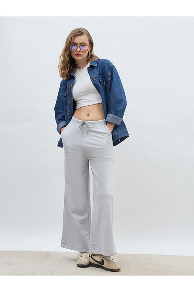 Styli Solid Straight Leg Joggers with Drawstring