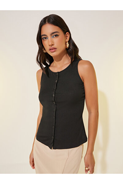 Styli Solid Sleeveless Basic Cardigan Knit Top