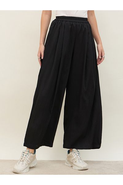 Styli Solid Mid Rise Wide Leg Pants
