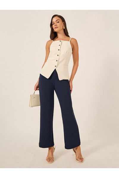 Styli Solid Flat Front Low Rise Flared Pants