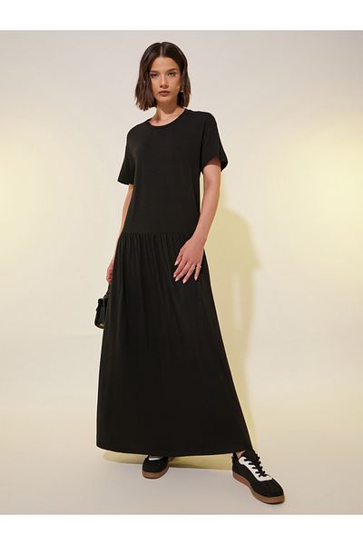 Styli Solid Short Sleeve Gathered Waist Maxi Dress