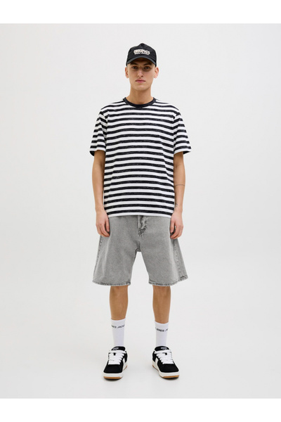 Jack & Jones Mid Rise Regular Fit Shorts