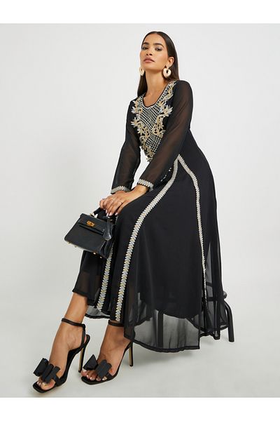 Keenly By Styli Embroidered Lace Detail Round Neck A-Line Jalabiya