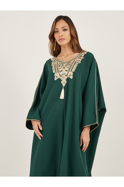 Styli Lace Detail Round Neck Kaftan