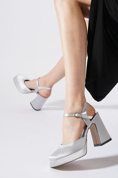 Moda Pie Giswer Plain Face Platform Women's Evening Dress Shoes Silver Satin