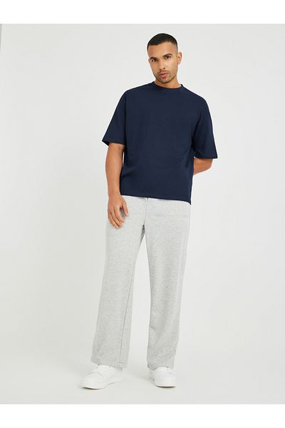 Styli Solid Crew Neck Oversized T-Shirt